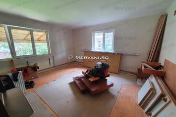 Casă de vânzare în Bușteni anunturi imobiliare Prahova