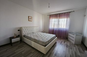 Vilă - 5 camere de vanzare MITOCU DRAGOMIRNEI - Suceava anunturi imobiliare Suceava