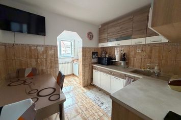 Apartament 2 camere de vanzare RADAUTI - Suceava anunturi imobiliare Suceava