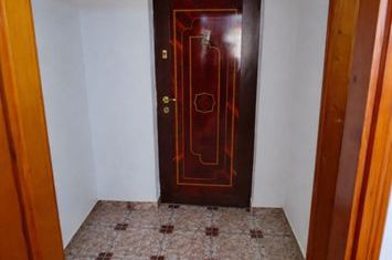 Garsonieră de vanzare RADAUTI - Suceava anunturi imobiliare Suceava