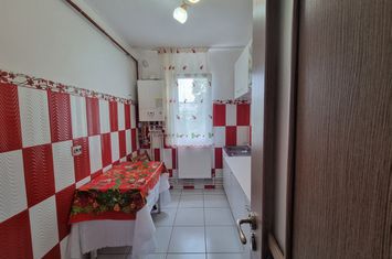 Apartament 2 camere de vanzare CENTRAL - Bacau anunturi imobiliare Bacau