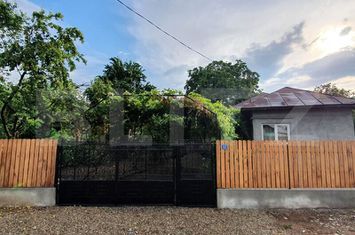 Casă - 4 camere de vanzare COCORASTII COLT - Prahova anunturi imobiliare Prahova