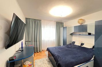 Apartament 4 camere de vanzare BOTOSANI - Botosani anunturi imobiliare Botosani