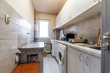 Apartament 3 camere decomandat - Vlaicu, Arad - COMISION 0% anunturi imobiliare Arad