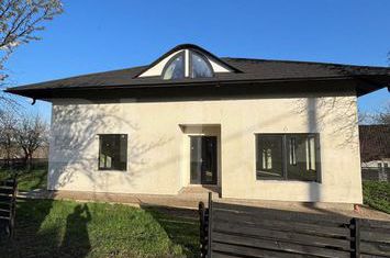 Casă - 6 camere de vanzare SUCEAVA - Suceava anunturi imobiliare Suceava