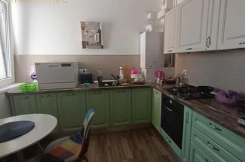 Apartament 3 camere de vanzare TRACTORUL - Brasov anunturi imobiliare Brasov