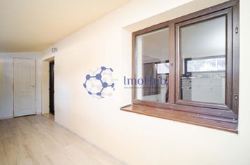 Rond Mall Moldova, 3 camere, curte si loc de parcare! anunturi imobiliare Iasi