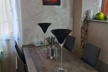 Apartament 4 camere de vanzare TRACTORU - Brasov anunturi imobiliare Brasov
