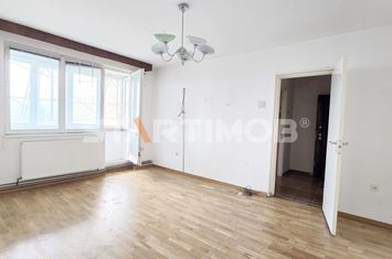 Apartament doua camere cu boxa zona Astra anunturi imobiliare Brasov