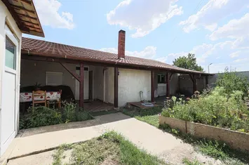 Rezervat Casă renovată cu 3 camere din cărămidă în Gradiste anunturi imobiliare Arad