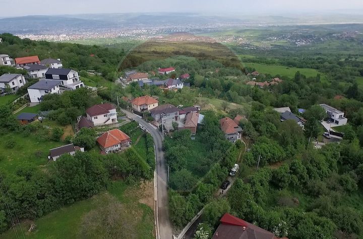 Teren cu autorizație de construcție – Feleacu, 733 mp, COM 0% anunturi imobiliare Cluj