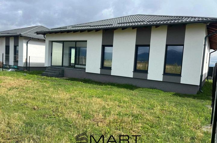 Casă - 4 camere de vanzare TARLUNGENI - Brasov anunturi imobiliare Brasov