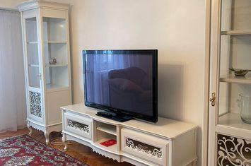 Piata Victoriei langa Guvern -rond  inchiriere apartament 4 camere anunturi imobiliare Bucuresti