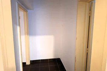 2 camere modeste de inchiriat, la demisol, Cotroceni, comision 0% anunturi imobiliare Bucuresti