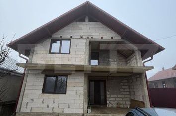 Vilă - 5 camere de vanzare SUCEAVA - Suceava anunturi imobiliare Suceava