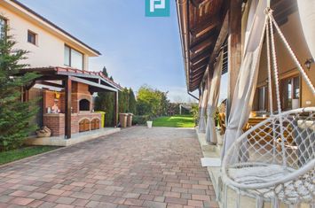 Casa cu 4 camere in Aradul Nou anunturi imobiliare Arad