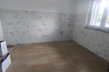 Vilă - 5 camere de vanzare RADAUTI - Suceava anunturi imobiliare Suceava