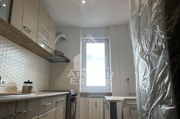 Apartament cu 2 camere, balcon, zona Garii anunturi imobiliare Timis