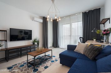 Garsoniera decomandata, etaj 10 din 12, la 8 min Metrou Lujerului anunturi imobiliare Bucuresti