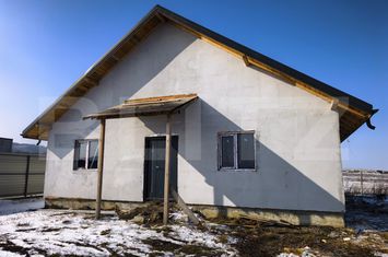 Casă - 3 camere de vanzare IASI - Iasi anunturi imobiliare Iasi