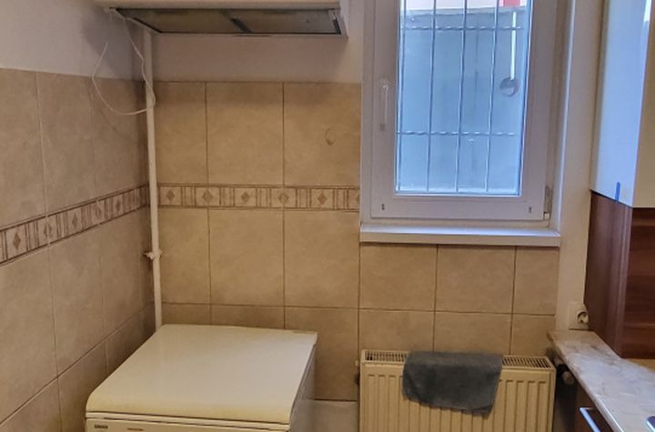 Apartament 3 camere de vanzare TITAN - Bucuresti anunturi imobiliare Bucuresti