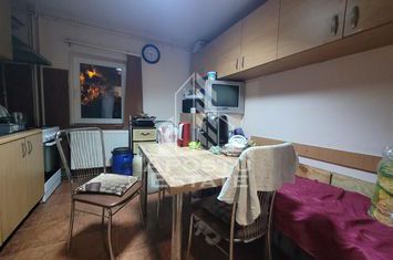 Apartament cu 3 camere, 2 bai, centrala proprie, zona Bucovina anunturi imobiliare Timis
