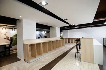 Piata 1 Mai spatiu demisol 475 mp anunturi imobiliare Bucuresti