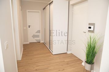 Apartament cu 3 camere de vanzare in Prima Onestilor Oradea anunturi imobiliare Bihor