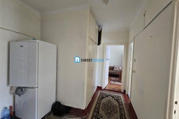 Apartament 2 camere de vanzare EST - Brasov anunturi imobiliare Brasov