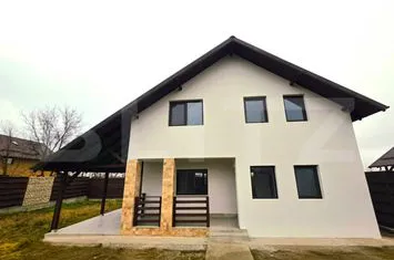 Casă - 4 camere de vanzare TARGOVISTE - Dambovita anunturi imobiliare Dambovita