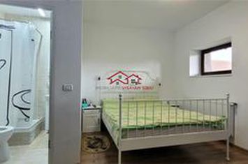 Casă - 7 camere de vanzare CENTRAL - Sibiu anunturi imobiliare Sibiu