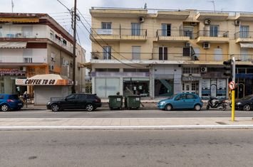 Spațiu comercial 85 mp la parter în centrul Drama anunturi imobiliare Grecia