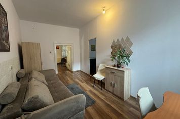 Apartament 2 camere 55mp - Zona magazinului Central anunturi imobiliare Cluj