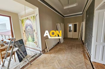 Apartament cu 2 camere în casă boierească, 120 mp, Centru Alba Iulia anunturi imobiliare Alba