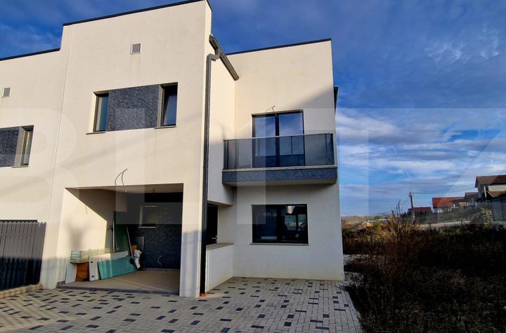 Casă - 4 camere de vanzare CAMPENESTI - Cluj anunturi imobiliare Cluj