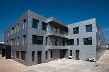 VANZARE HALA INDUSTRIALA / TERMINAL OTOPENI anunturi imobiliare Bucuresti