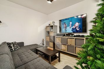 Apartament 3 camere de vanzare PANTELIMON - Bucuresti anunturi imobiliare Bucuresti