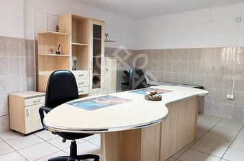 Spatiu comercial de vanzare ultracentral in zona Primariei Oradea anunturi imobiliare Bihor