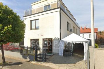 Spatiu Comercial - Dambul Rotund - Parter/Parcare - statie de autobuz anunturi imobiliare Cluj