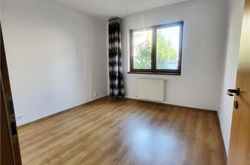 Apartament 2 camere de vanzare TRACTORUL - Brasov anunturi imobiliare Brasov