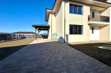 Vilă - 4 camere de vanzare EXTERIOR NORD - Cluj anunturi imobiliare Cluj