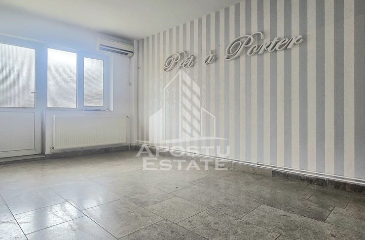 Spatiu Comercial 54 mp  malul Muresului anunturi imobiliare Arad