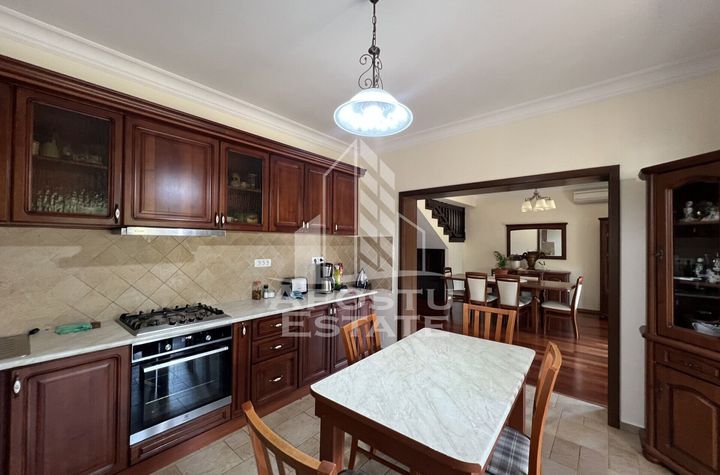 Vila spatioasa cu finisaje deosebite anunturi imobiliare Timis