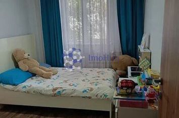 Apartament de vanzare cu 3 camere- Zona Alexandru cel Bun Iasi anunturi imobiliare Iasi