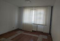 135.000 €, Spațiu comercial