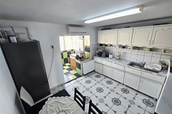 Apartament 3 camere de vanzare MICRO 17 - Satu Mare anunturi imobiliare Satu Mare