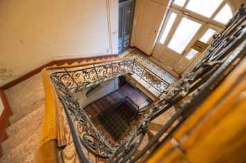 Apartament 2 camere ultracentral, Revoluției, ideal birou anunturi imobiliare Arad