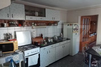 Casă - 3 camere de vanzare 14 MAI - Satu Mare anunturi imobiliare Satu Mare