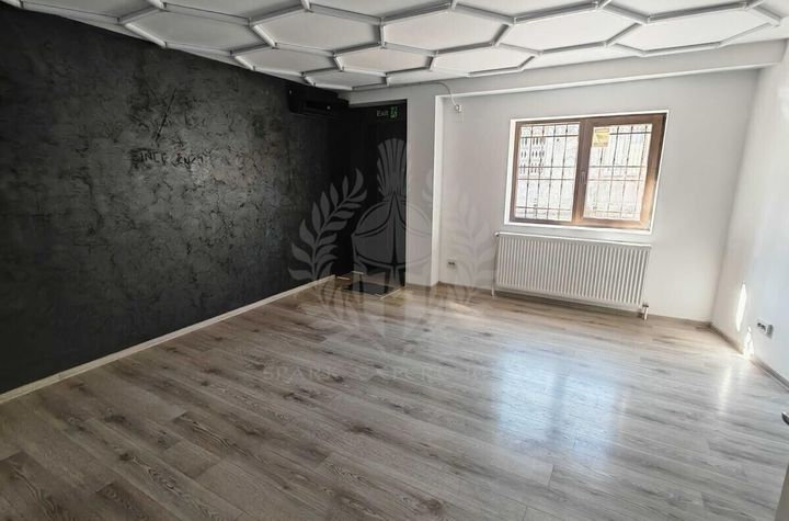 CASA // ZONA CENTRALA // 130 MP anunturi imobiliare Prahova