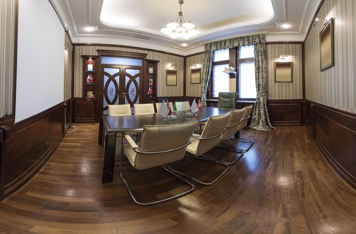 Casă - 13 camere de vanzare AVIATORILOR - Bucuresti anunturi imobiliare Bucuresti